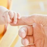 Sampai Kapan Orangtua Harus Mengasuh Anak Mereka